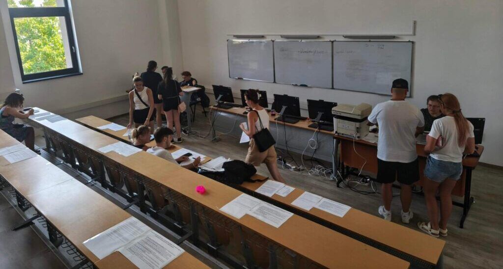 Foto; Facultatea de Științe Economice
