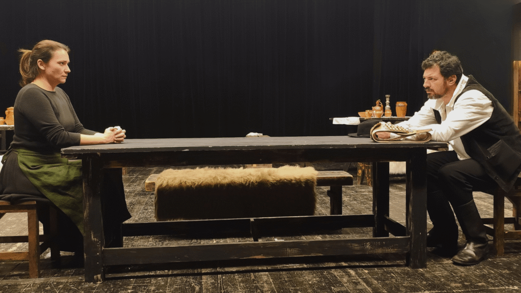 Foto Teatrul „Regina Maria”