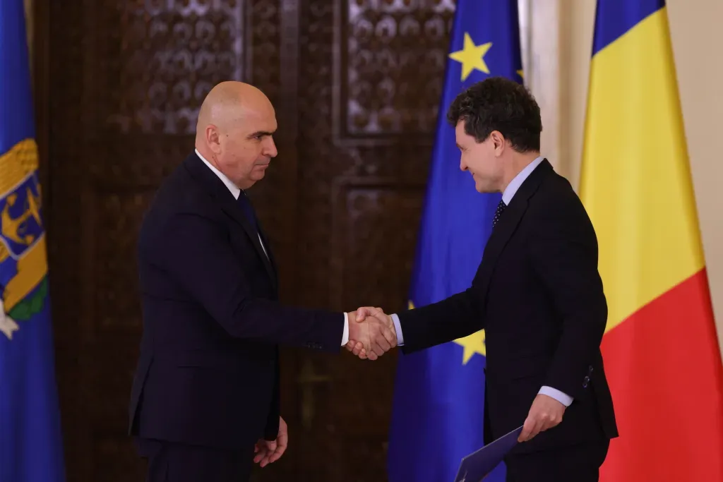Ilie Bolojan și Nicușor Dan la ceremonia de depunere a jurământului Foto: Inquam Photos/ Octav Ganea