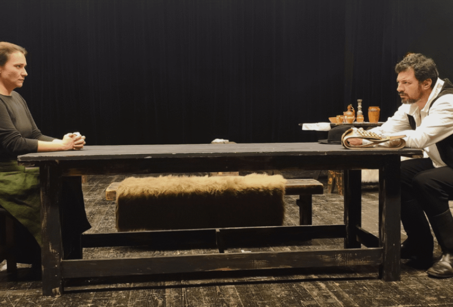 Foto Teatrul „Regina Maria”