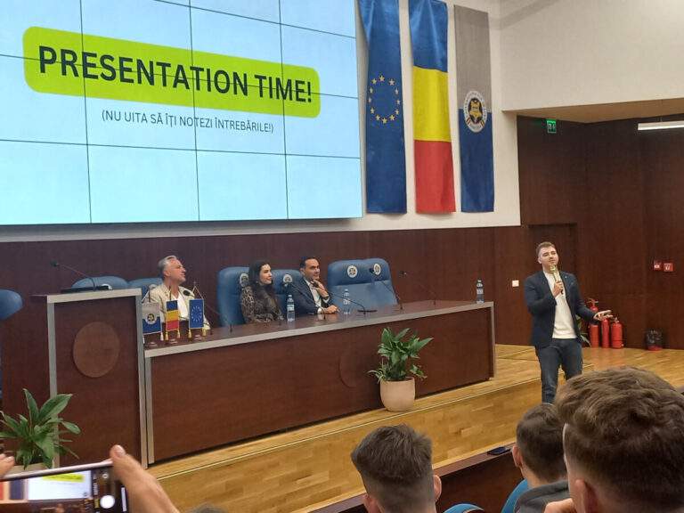Tainele antreprenoriatului, pe înțelesul studenților