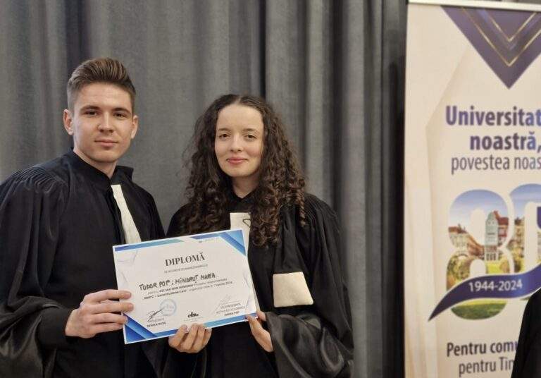 Tineri orădeni, premiați la concursul național de procese simulate