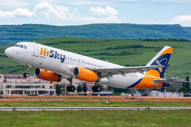 Zboruri noi către București, Londra și mai multe destinații charter din Oradea