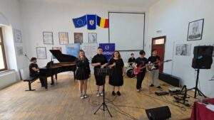 1 Iunie, sărbătorit în avans de Asociația Pro Bambini - 35