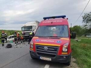 Grav accident în Uileacu de Criș. Patru persoane și-au pierdut viața - 01 Foto: ISU Crișana, arhivă, ilustrativ