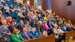 Profesori-premiati-de-conducerea-Universitatii-din-Oradea-01