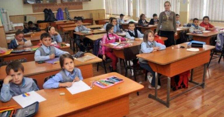 Încep evaluările naţionale la clasele a II-a, a IV-a şi a VI-a