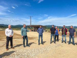 Au început lucrările la infrastructura Parcului Industrial Ștei. Termen de finalizare, 6 luni- 01