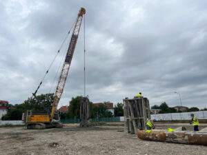 Constructorii au început lucrările la fundațiile Centrului Cultural Multifuncțional din Oradea-01