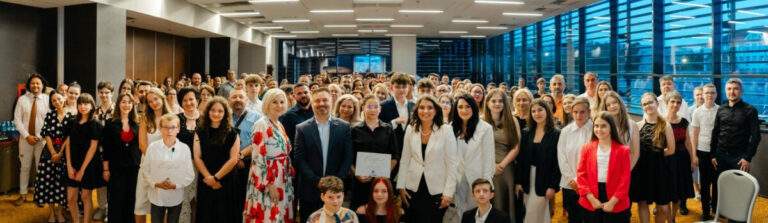 Eveniment inedit de dezvoltare personală organizat de Academia „Open Tribe”