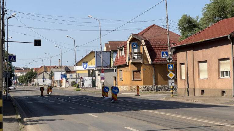 Lucrările la pasajul subteran Decebal lasă orădenii fără apă caldă 