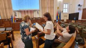 Liceul Ortodox „Episcop Roman Ciorogariu”, campion la colectare separată-01