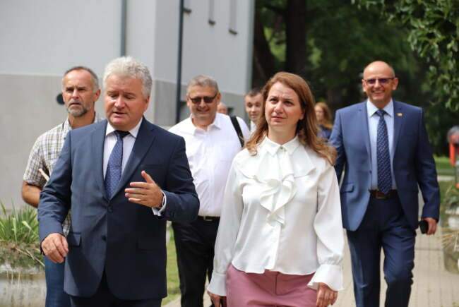 Ministerul Educației vrea introducerea programelor de licență cu dublă specializare