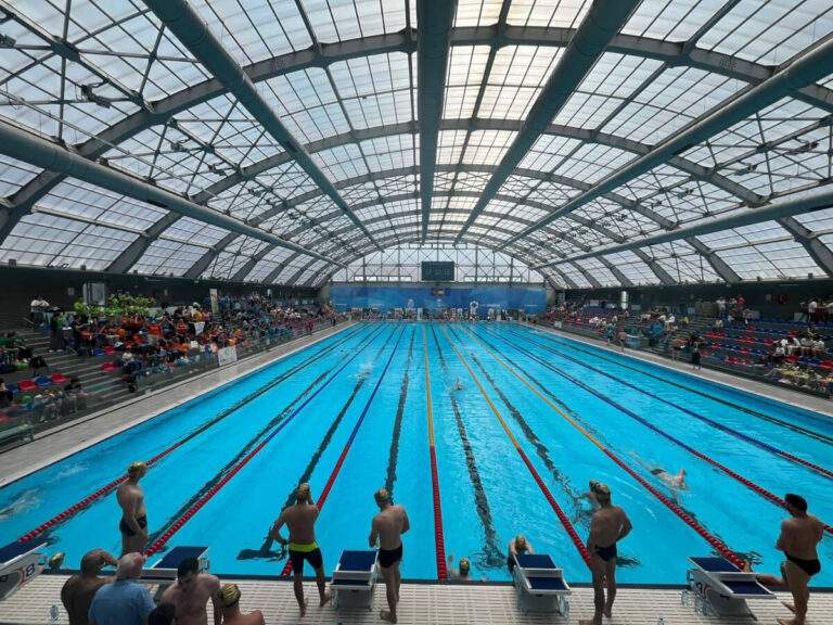 Eveniment caritabil de succes. Peste 900.000 lei, strânși la Swimathon Oradea 2024