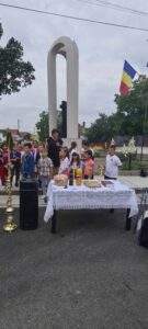 Respect și recunoștință pentru eroi la Homorog-04