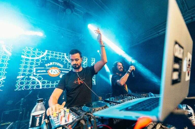Valuri de distracție în Băile 1 Mai. Waves Festival aduce nume mari pe scenele din Băile 1 Mai