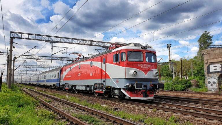 Trenurile „Sorelui” au pornit spre litoral. Vezi ce legături au bihorenii spre mare