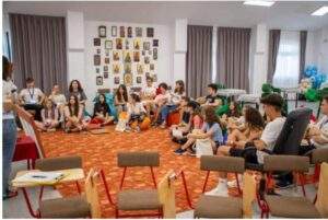 Elevii de 10 au învățat să gestioneze stresul și păstreze echilibrul între performanță și bunăstare emoțională-05