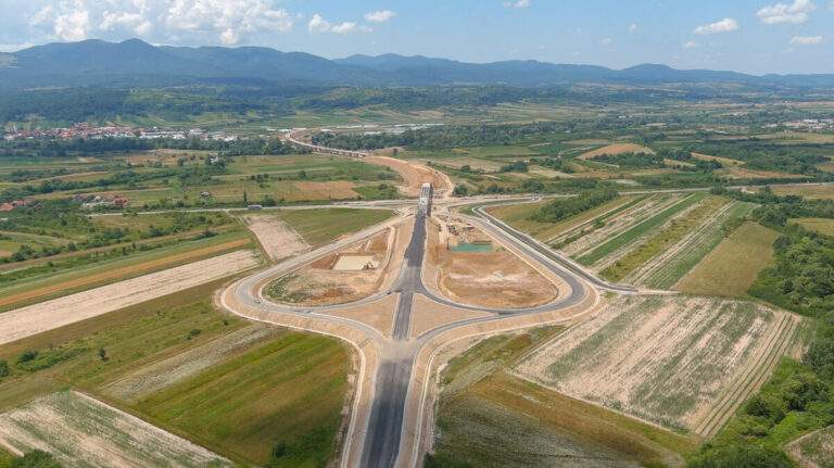 Lucrările la Centura Beiuș au ajuns la 70%
