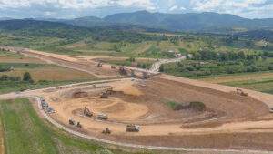 Lucrările la Centura Beiuș au ajuns la 70% -06