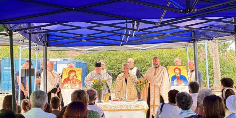 S-a pus piatra de temelie a noii Biserici Greco-Catolice din Salonta