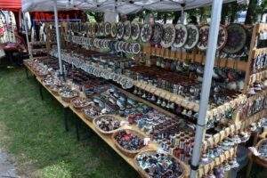 Târgul Meșterilor Populari, în Parcul Muzeului Țării Crișurilor-01