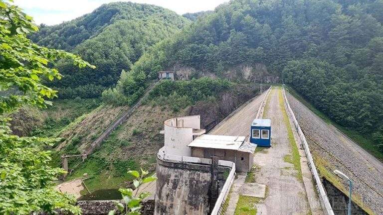 Barajul Leșu va fi reabilitat, la nouă ani după ce a fost golit. Guvernul a aprobat indicatorii tehnico-economici pentru acumularea Leșu