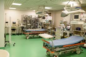 Echipamente moderne pentru diagnosticarea și tratarea bolnavilor de cancer