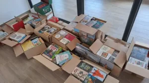 Bibliotecă modernă la Sântandrei-02