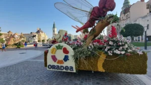 Carele alegorice au sosit în Piața Unirii din Oradea-02