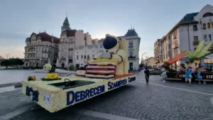 Carele alegorice au sosit în Piața Unirii din Oradea-15