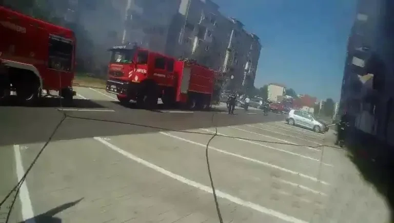 Incendiu izbucnit la un bloc din cartierul Nufărul din Oradea 