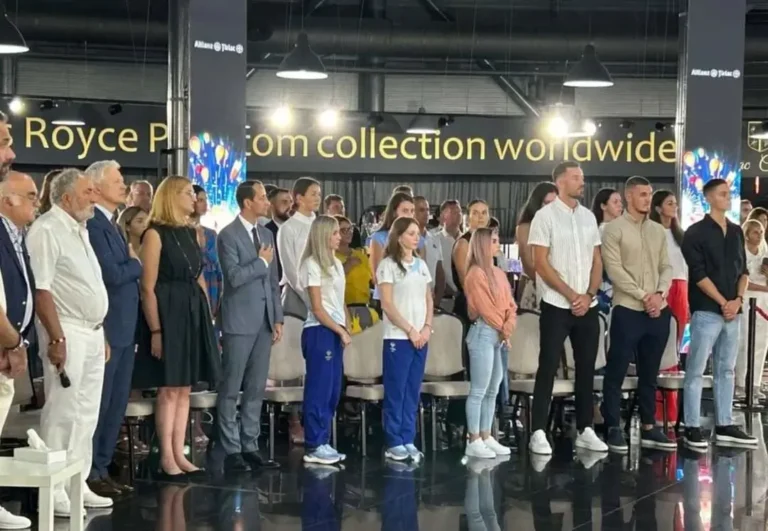 Mașini și medalii de aur pentru olimpici
