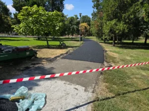 Pistă din tartan pentru alergare, în Parcul Olosig-03