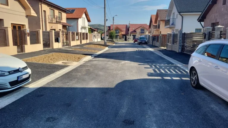 Strada Ion Isaiu din Cartierul Tineretului a fost modernizată