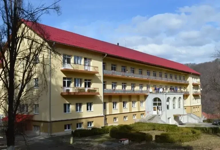 Reabilitarea Spitalului din Nucet, în două săptămâni