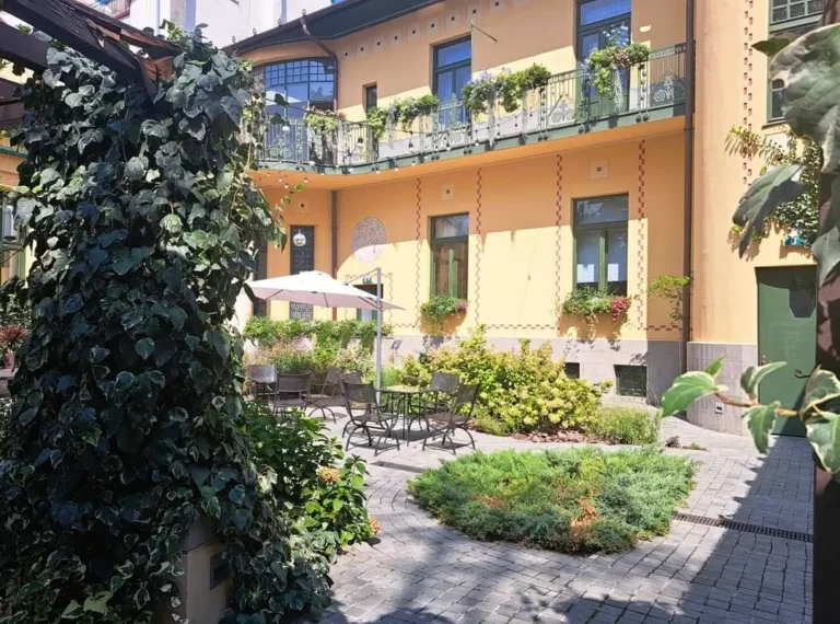 Visit Oradea oferă tururi ghidate gratuite, în perioada mai – septembrie 2025