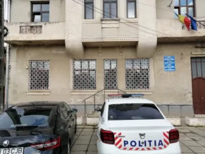 Consiliul Județean Bihor organizează licitație pentru închirierea a două spații comerciale în Săcueni-1