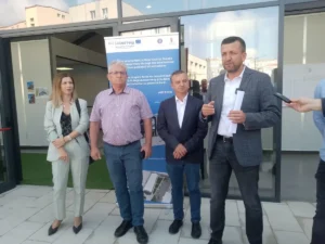 Noua hală din Piața Cetatea Oradea, inaugurată-20