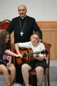 Tinerii orădeni, la Întâlnirea Națională a Tineretului Catolic din România-02