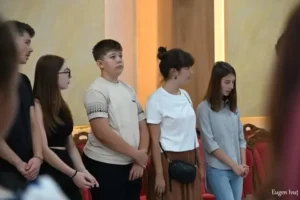 Tinerii orădeni, la Întâlnirea Națională a Tineretului Catolic din România-03