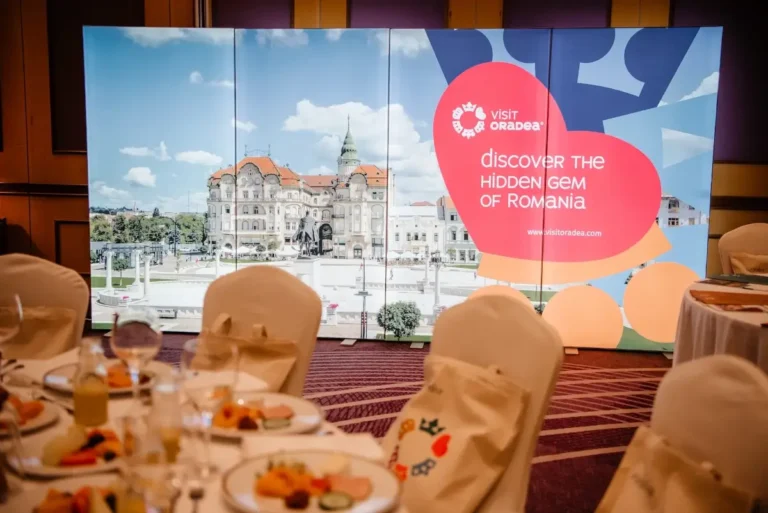 Oradea promovează turismul și oportunitățile de investiții în Varșovia