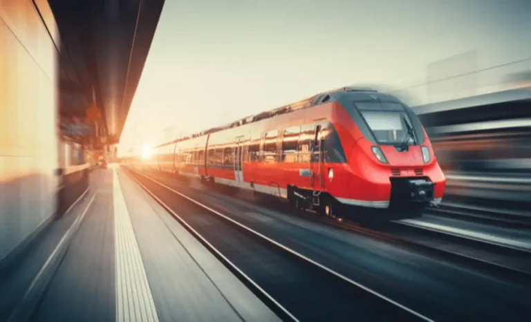Clujul și Oradea vor fi pe ruta căii ferate de mare viteză București-Budapesta: Cu peste 200 km/h se va circula pe acest tronson!