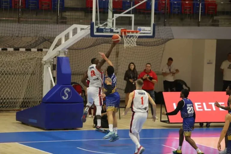 CSM CSU Oradea începe TOP 16 în FIBA Europe Cup pe teren propriu împotriva JDA Dijon