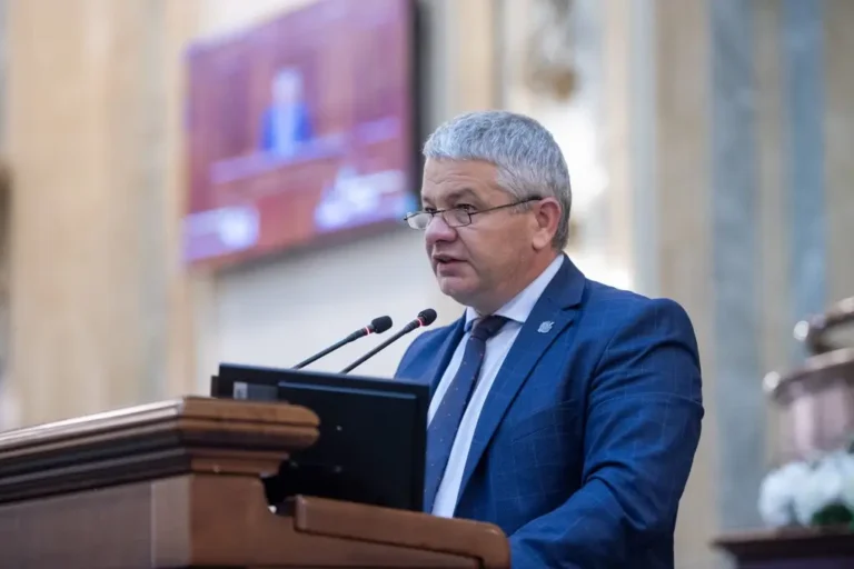 Florian Bodog renunță la cursa pentru un nou mandat în Senatul României: „Mă voi dedica proiectului de modernizare a Facultății de Medicină din Oradea”