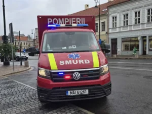 ISUUnui bărbat i s-a făcut rău și a căzut în plină stradă-04