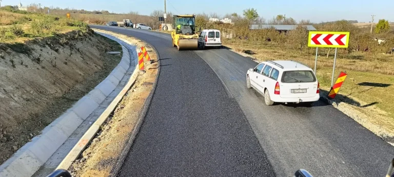Lucrările la drumul județean Oșorhei – Copăcel, gata în proporție de 90%