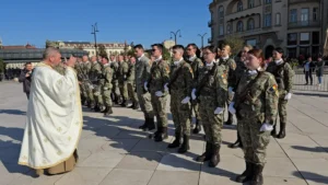 Premieră la Oradea: Studenții mediciniști militari au depus jurământul-23