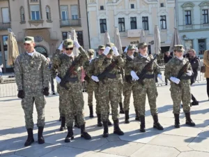 Premieră la Oradea: Studenții mediciniști militari au depus jurământul-42