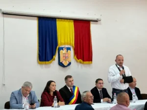 Primarul Cristian Laza și noii consilieri ai Primăriei Sânmartin au depus jurământul-02
